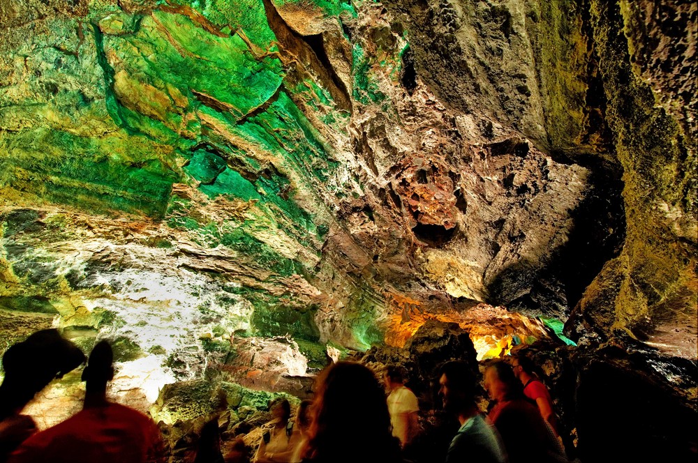 Фото Cueva de Los Verdes , Испания