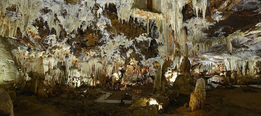 Пещера Grutas del Aguila, Авила, Испания