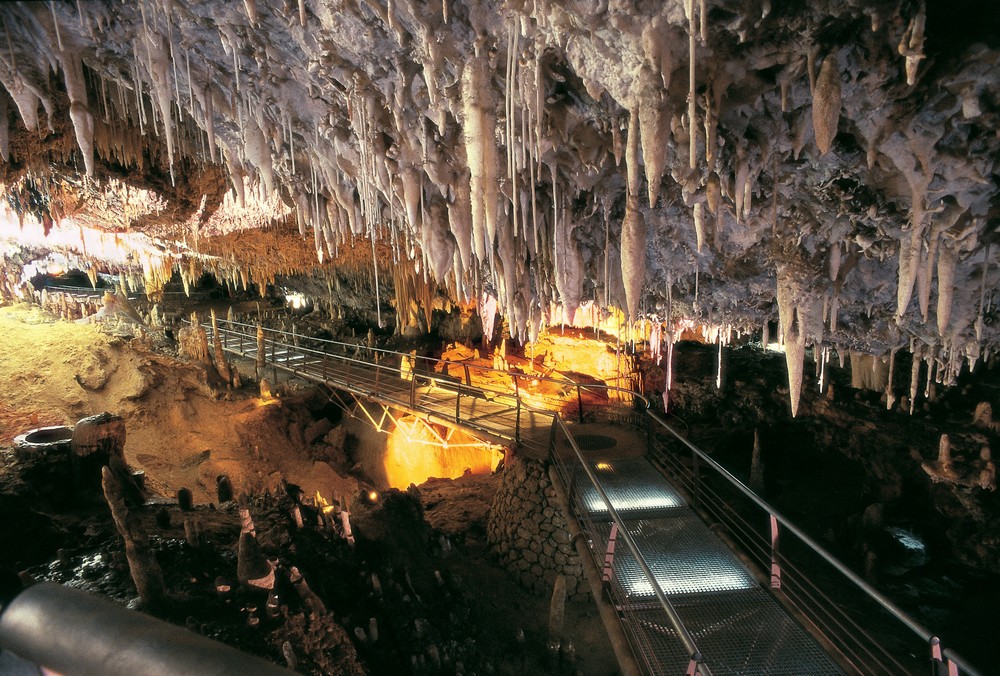 Фото пещеры Cueva del Soplao, Кантабрия, Испания