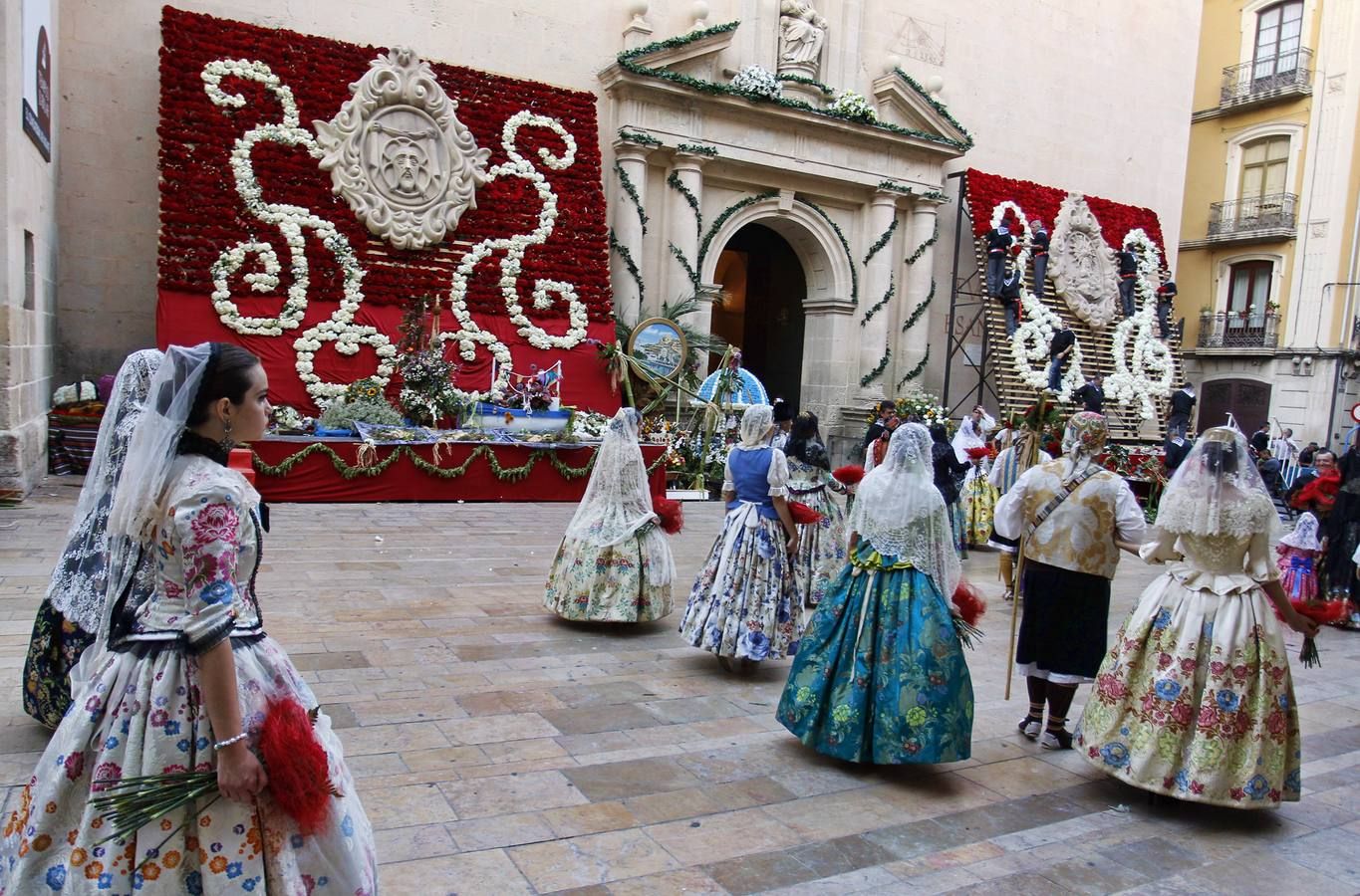 Сан хуан праздник в испании 2025. Сан хуан праздник. san juan праздник в испании. новый год в испания alicante украшать. аликанте праздники.