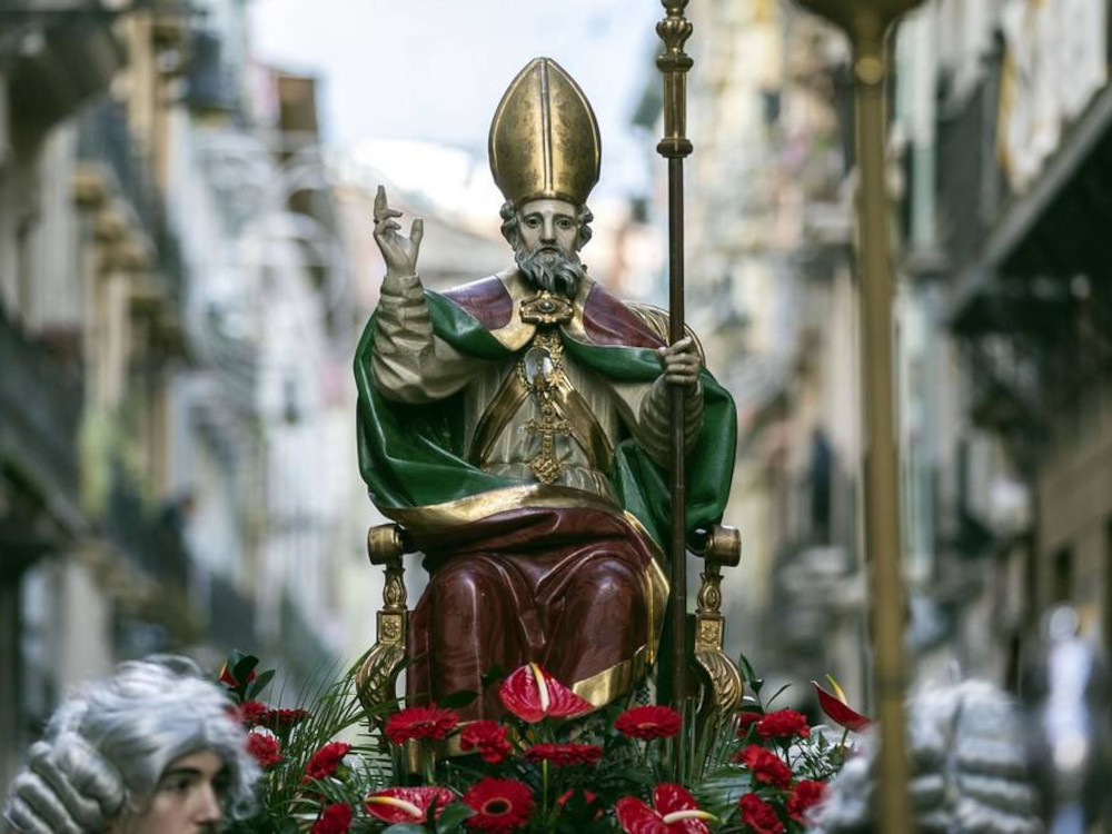 Фигура San Saturnino, святого покровителя Памплоны