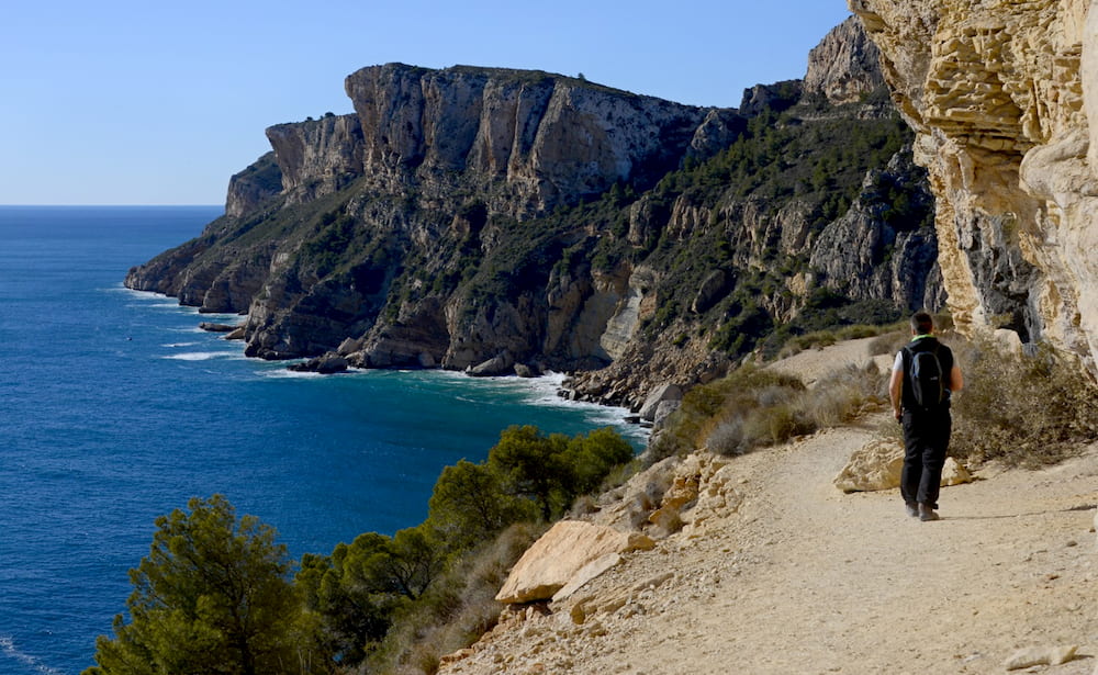 Турист на маршруте Ruta dels Penya-Segats​