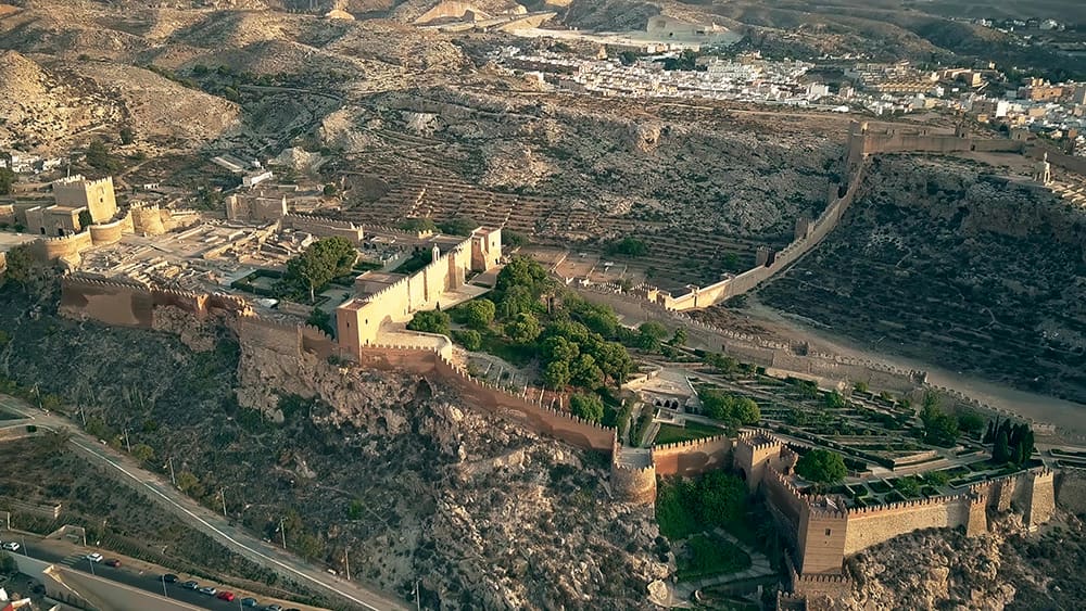 Алькасаба (Alcazaba) – средневековая крепость​